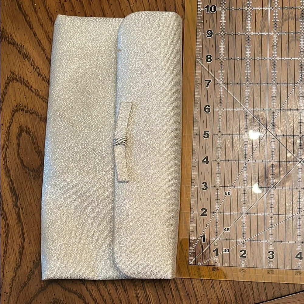 Vintage Walborg Shimmer Clutch‎